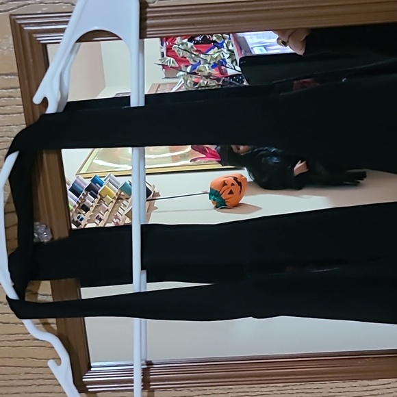 TORRID X MARILYN MONROE JUMPSUIT SIZE 3 NWT - Picture 2 of 9